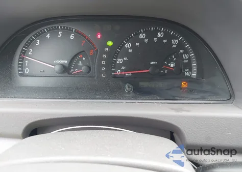 2002 Toyota Camry Xle z USA, uszkodzony, nr VIN 4T1BE30K92U612119